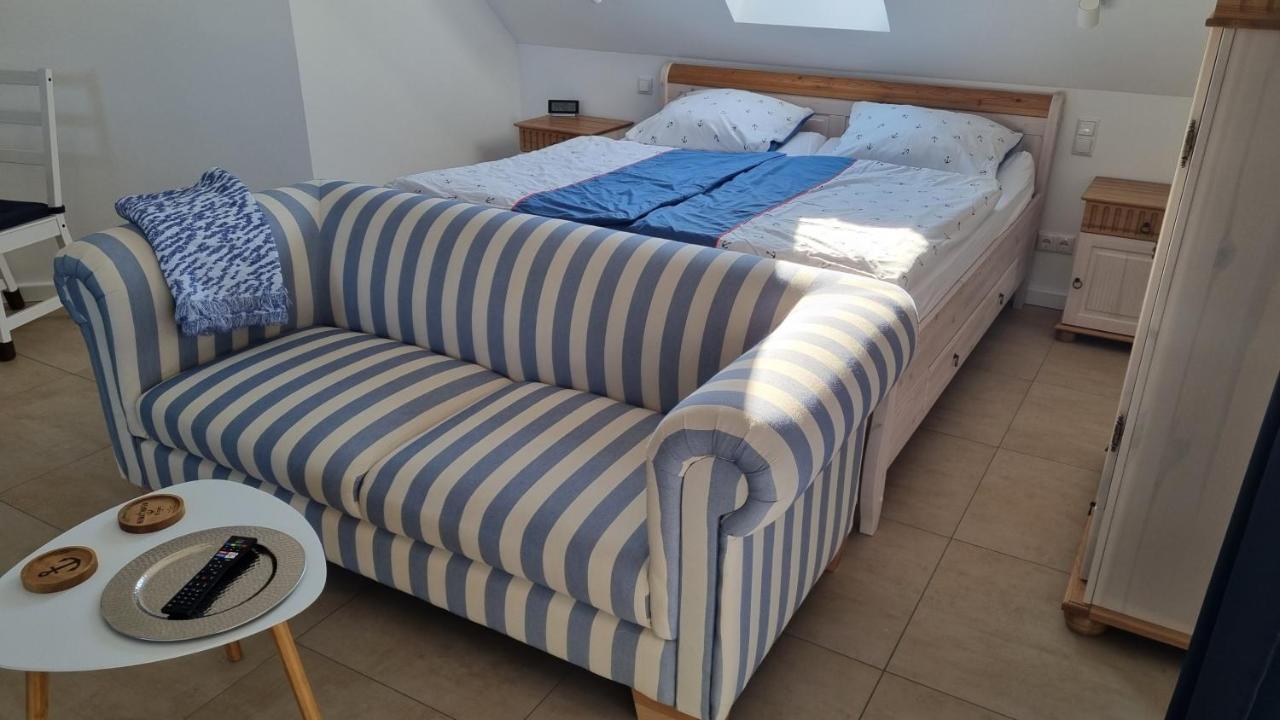 Ferienwohnung Ruegen 1, Alt Reddevitz 108, Insel Ruegen, Mit Kamin Middelhagen Kültér fotó